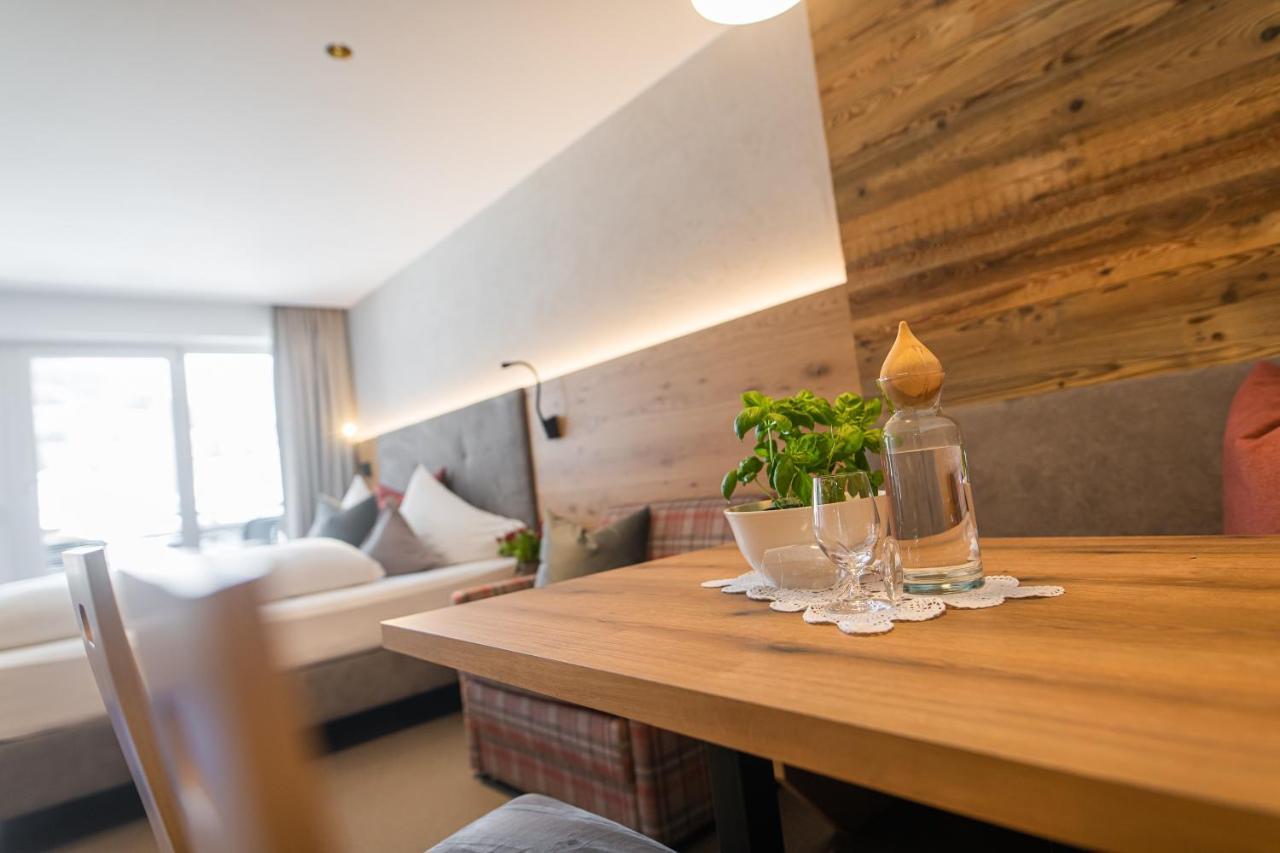 Aparthotel Hochland Gmbh Nauders Εξωτερικό φωτογραφία