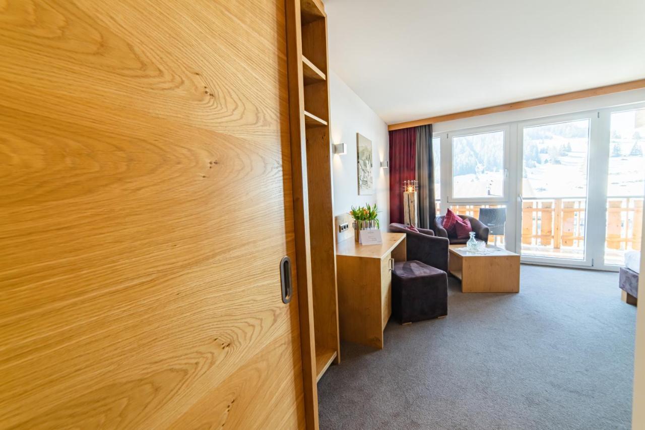Aparthotel Hochland Gmbh Nauders Εξωτερικό φωτογραφία