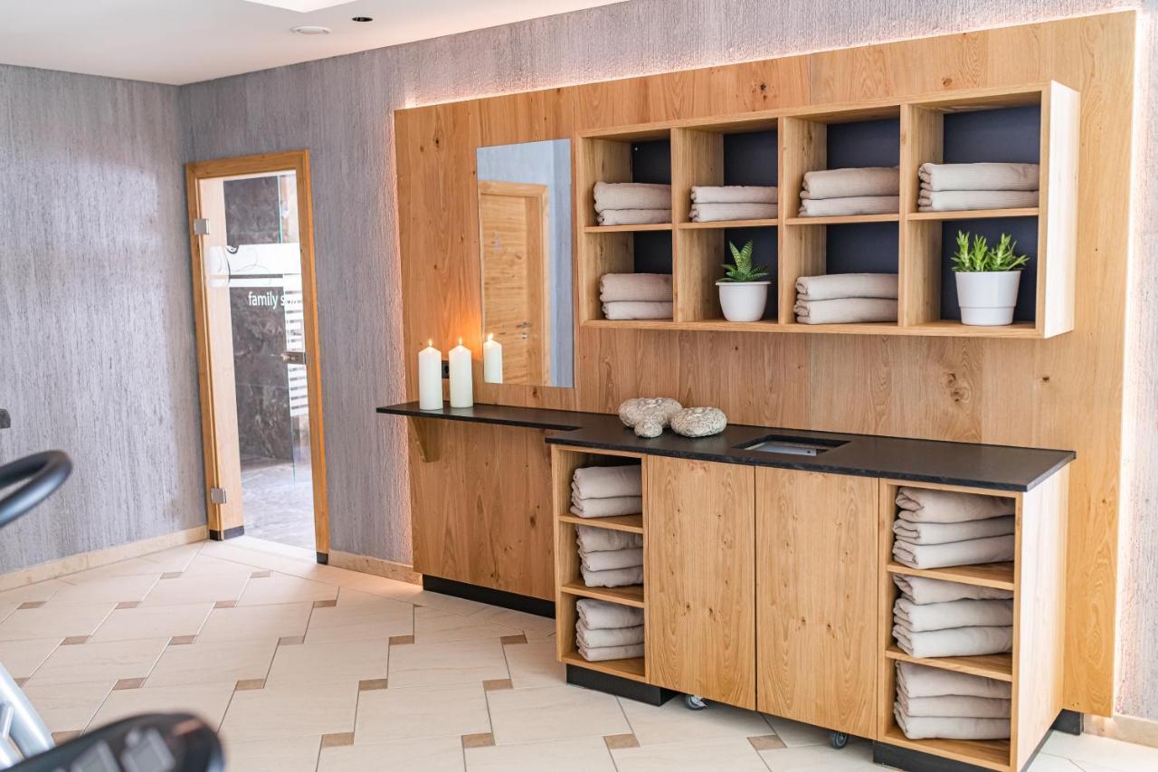 Aparthotel Hochland Gmbh Nauders Εξωτερικό φωτογραφία