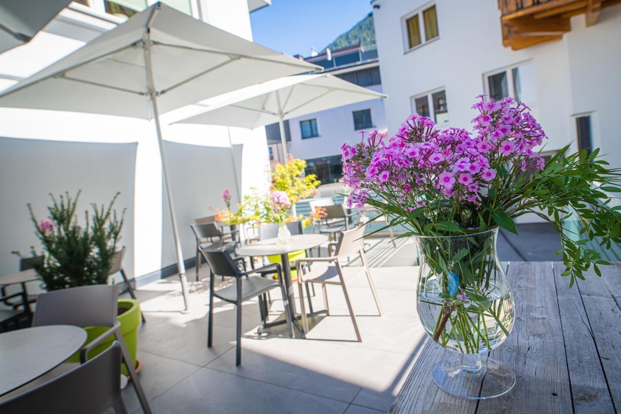 Aparthotel Hochland Gmbh Nauders Εξωτερικό φωτογραφία